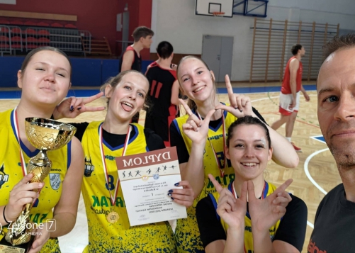 Koszykówka 3x3 w szkolnym wydaniu⛹️‍♂️⛹️‍♀️⛹️‍♂️